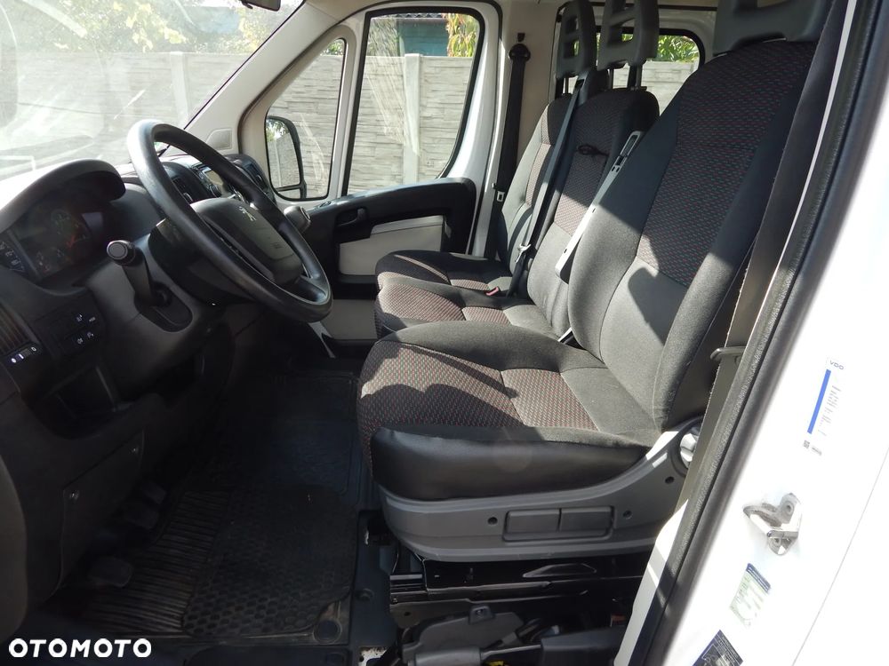 Peugeot Boxer_7-Osobowy_Max-rama_skrzynia_paka - 14
