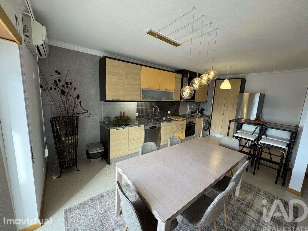 Apartamento T2 em Nazaré de 82 m2 - Grande imagem: 2/21