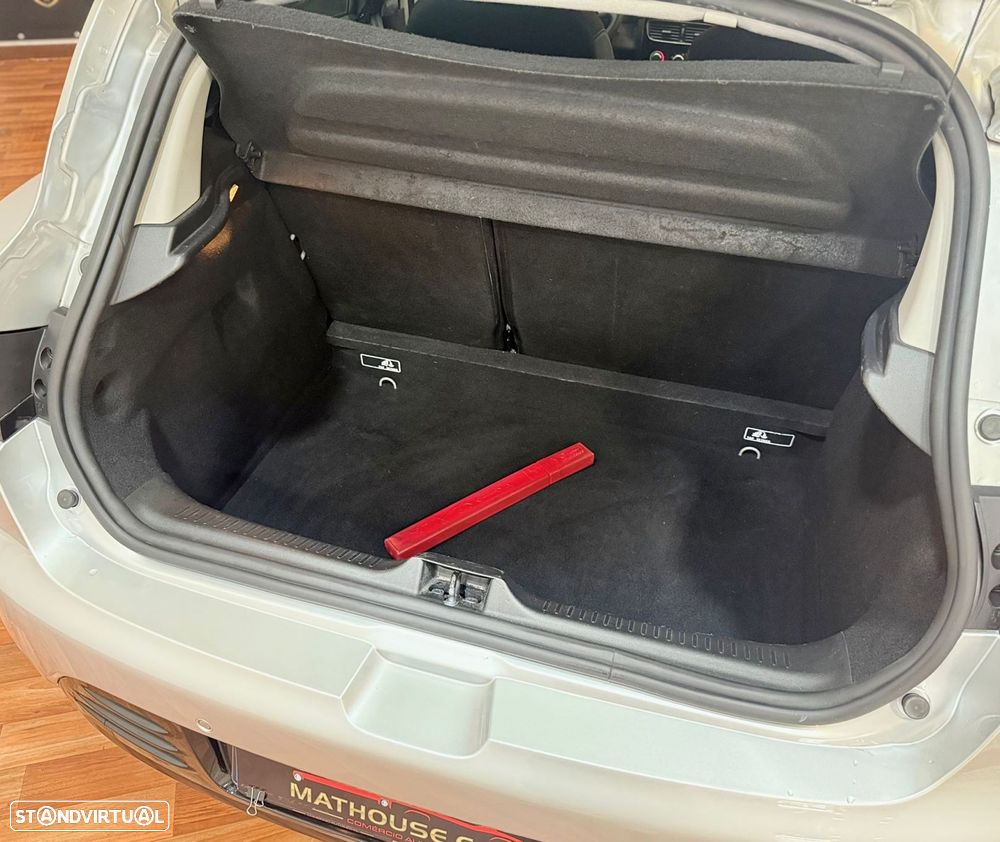 Renault Clio 0.9 TCe Limited - 11