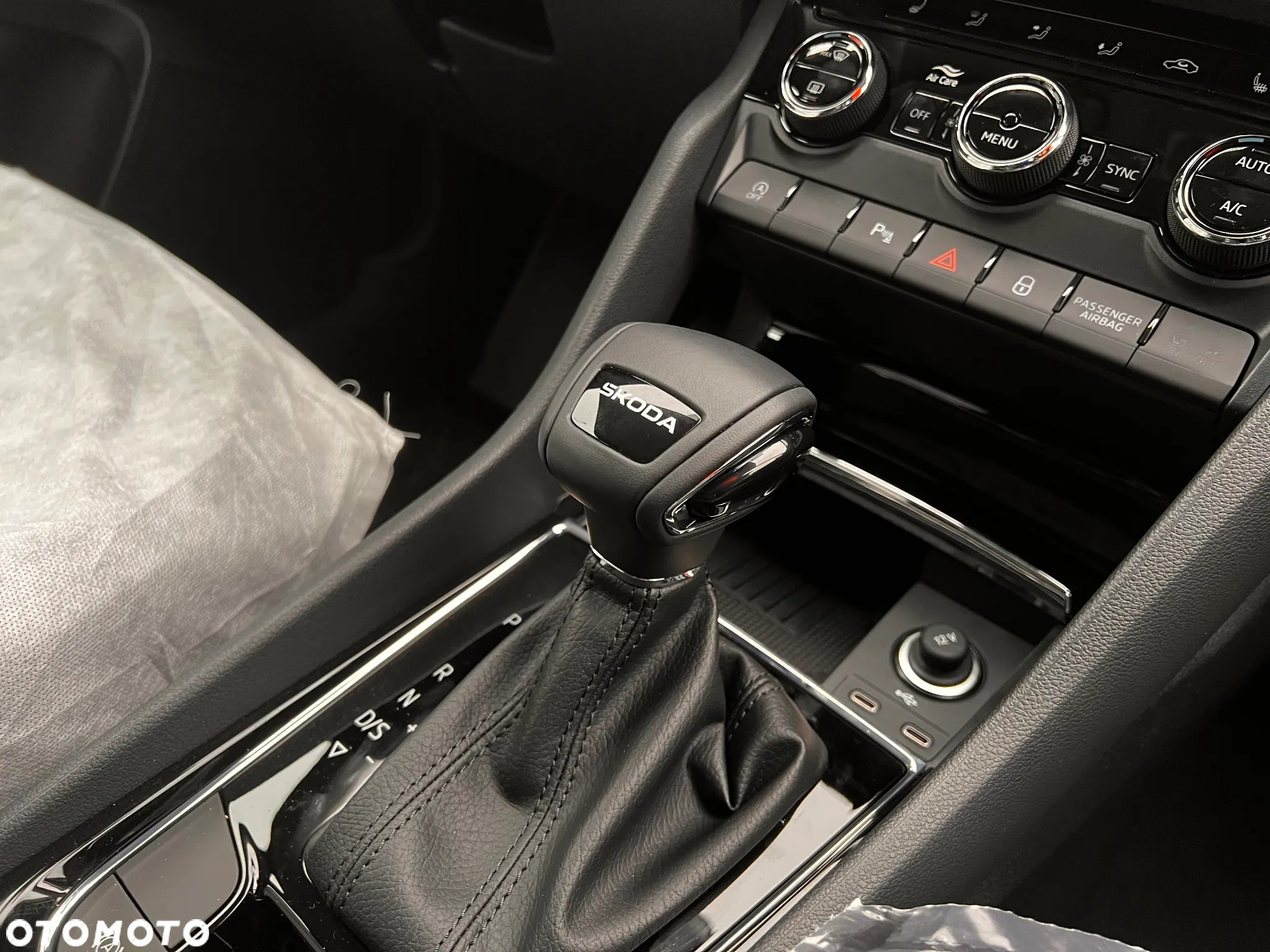 Skoda Karoq 1.5 TSI ACT Selection DSG - 34