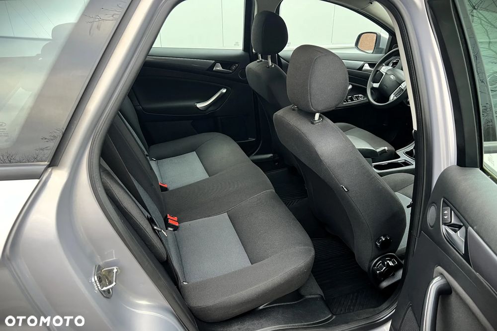 Ford Mondeo 2.0 TDCi Trend - 11