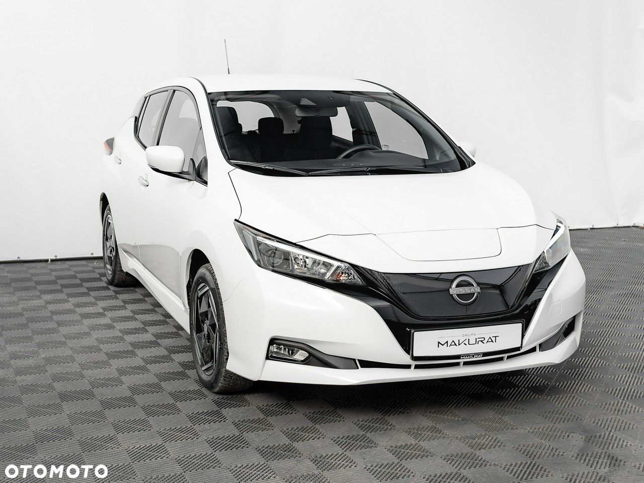 Nissan Leaf - 4