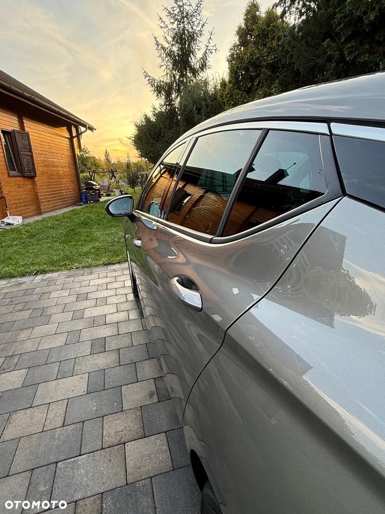 Opel Astra 1.6 CDTI Dynamic S&S - 38