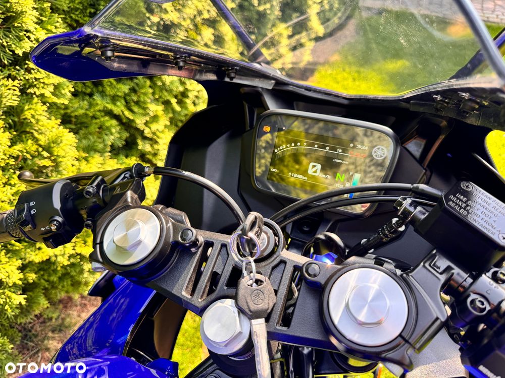 Yamaha YZF - 20