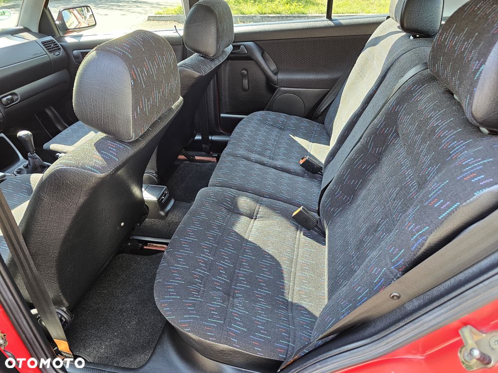 Volkswagen Golf - 14