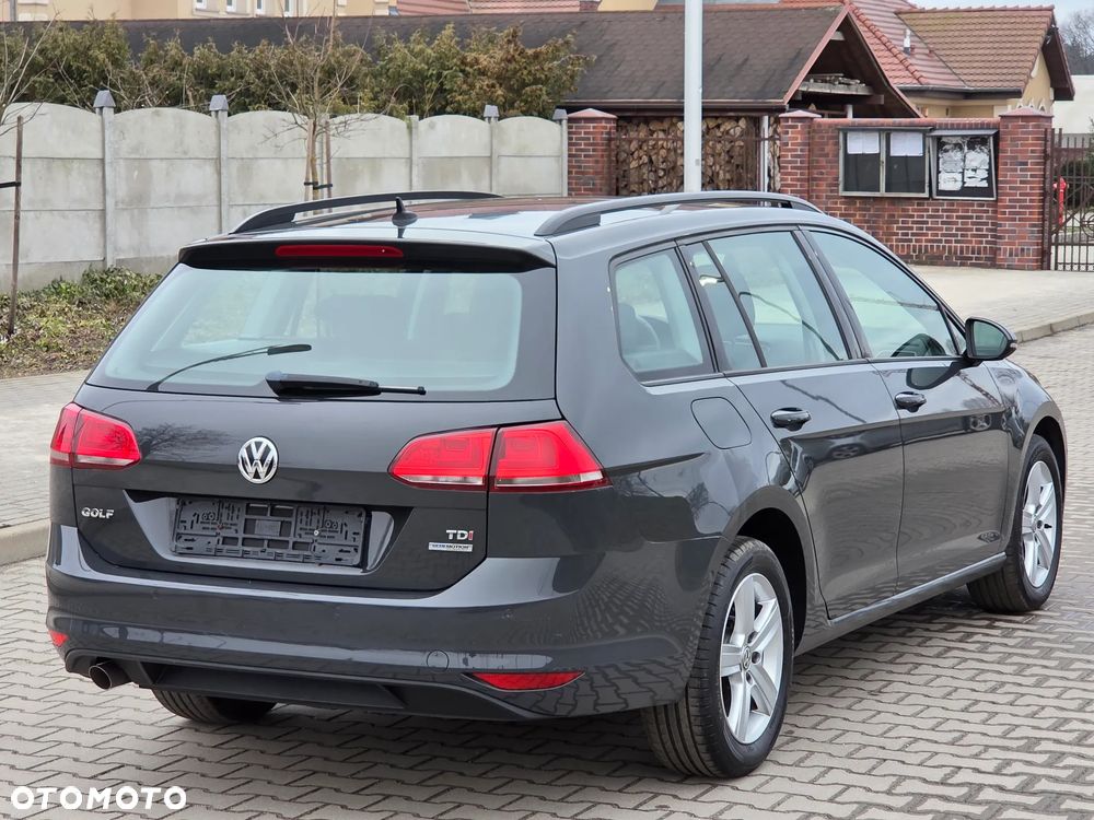 Volkswagen Golf 1.6 TDI BlueMotion Technology Comfortline - 3