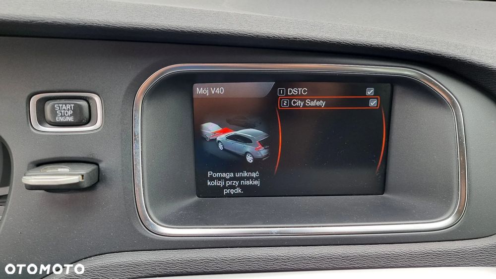 Volvo V40 Cross Country D3 Momentum - 34