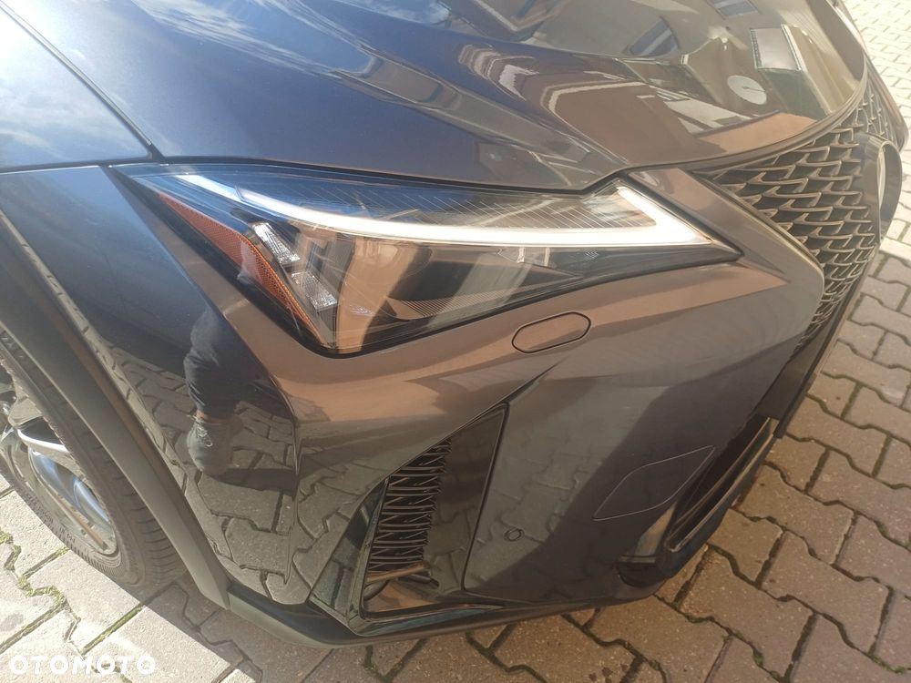 Lexus UX 250h GPF F Sport 2WD - 8