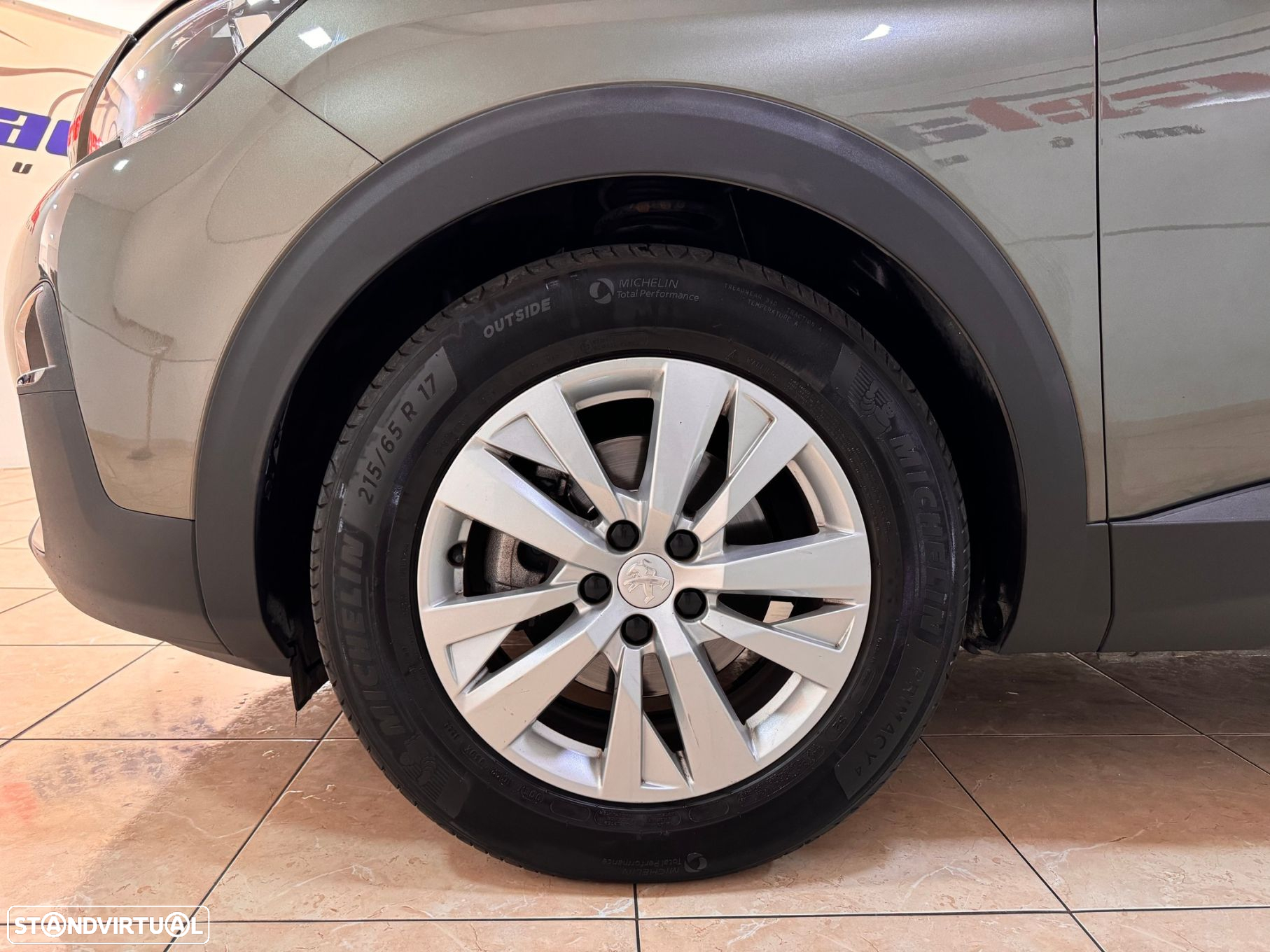 Peugeot 3008 1.5 BlueHDi Active - 4