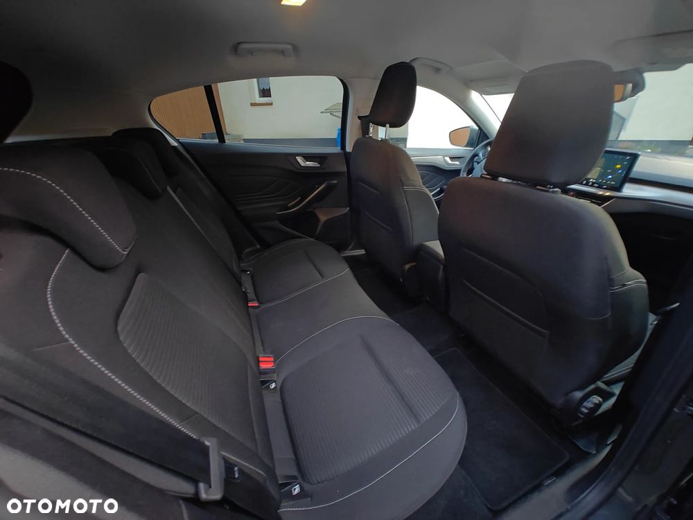 Ford Focus 1.0 EcoBoost STart-Stopp-System TITANIUM - 11