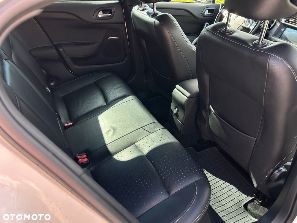 DS Automobiles DS 4 - 12