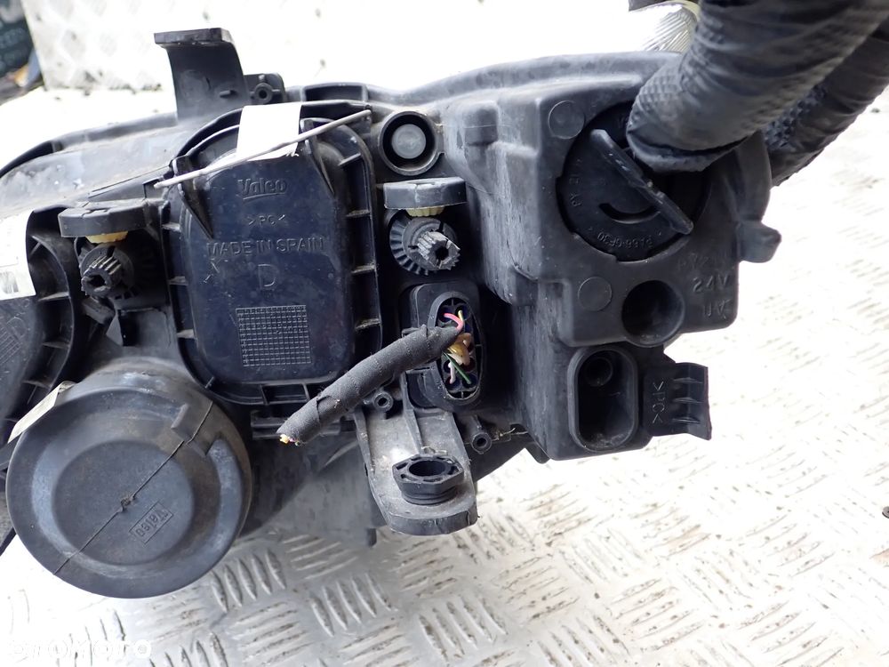 LAMPA PRAWY PRZÓD SEAT IBIZA IV  6J1941005D / 6J1941006D - 6