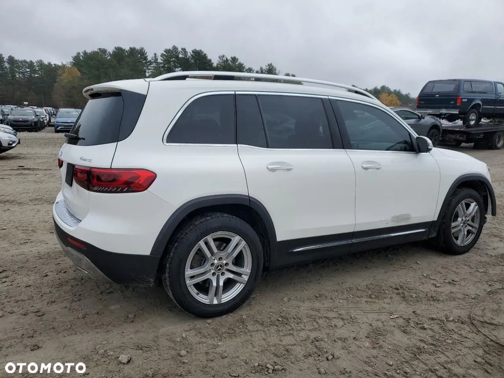 Mercedes-Benz GLB - 5