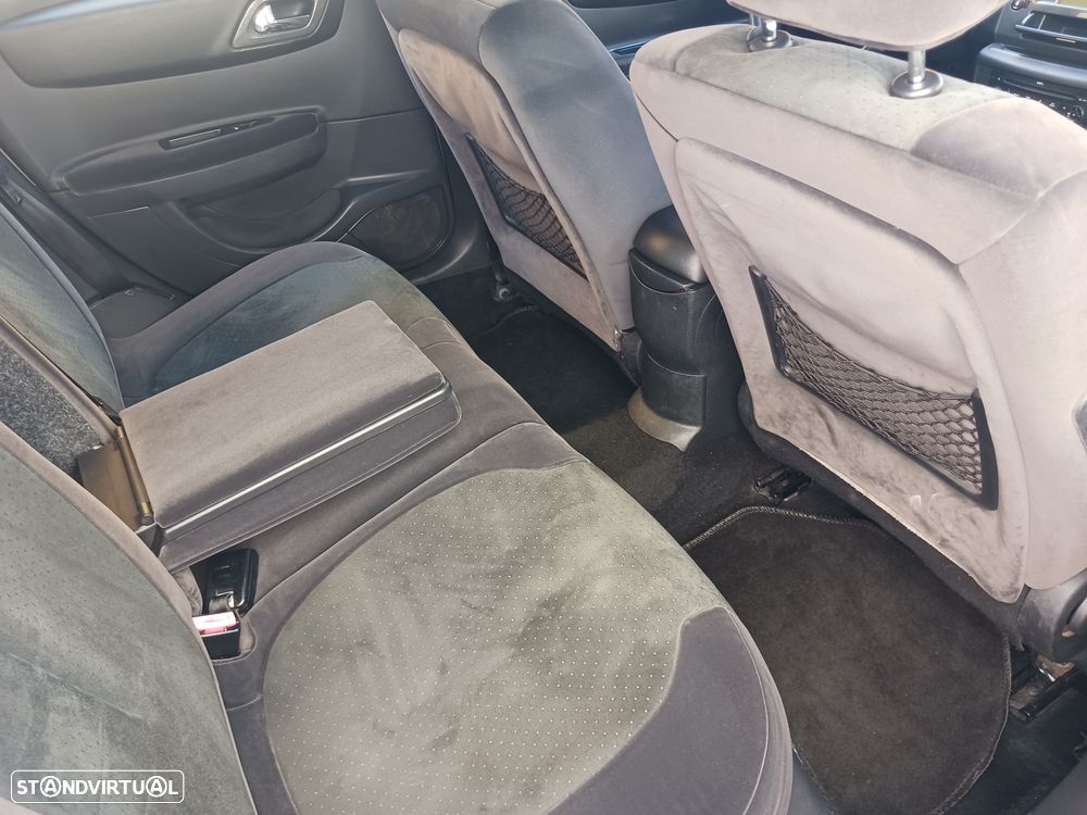 Citroën C4 1.6 HDi 110 Exclusive - 38