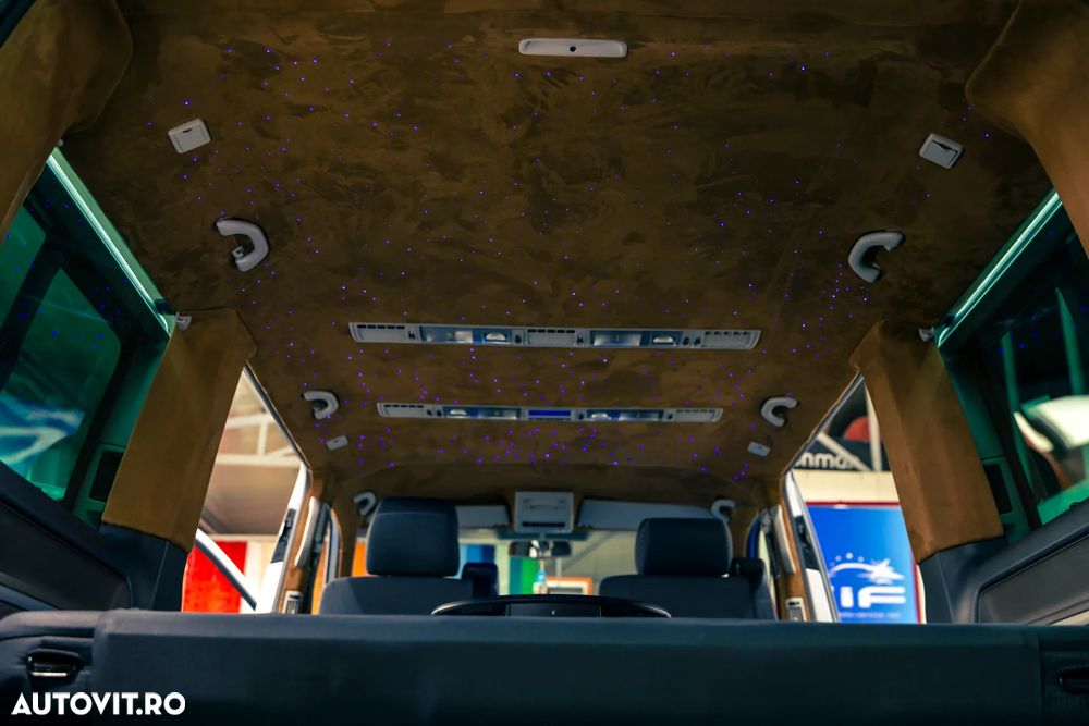 Volkswagen Multivan - 22
