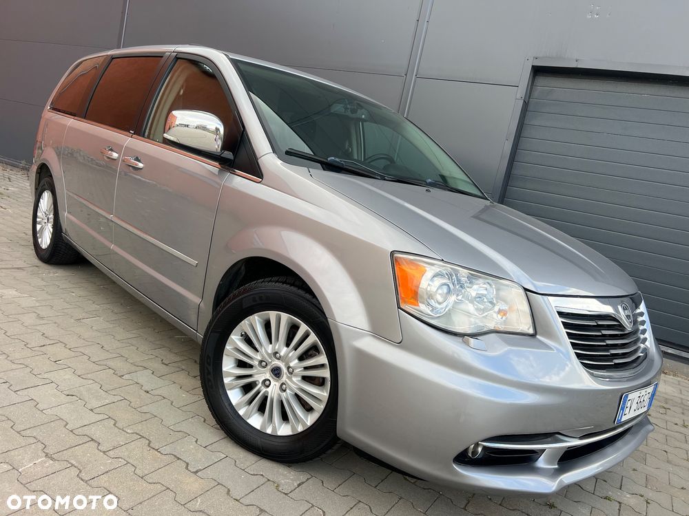 Lancia Voyager 2.8 Multijet 16v Platinum - 2