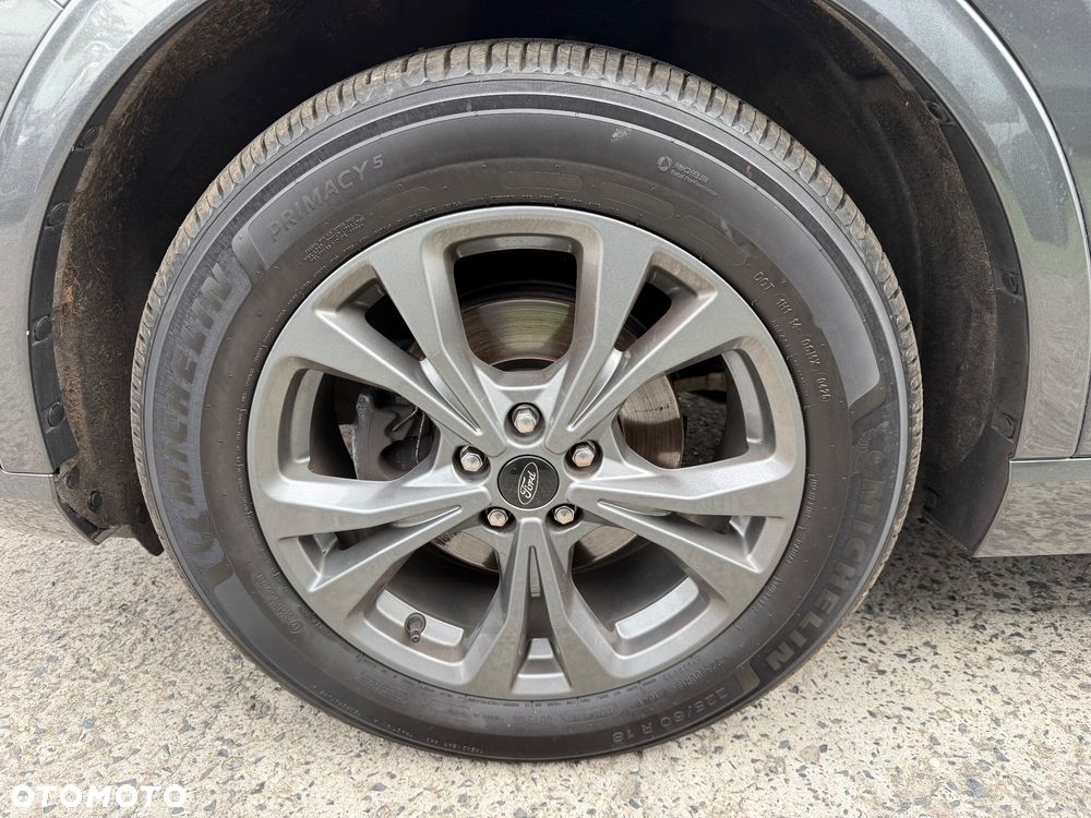 Ford Kuga 2.0 EcoBlue 4x4 ST-LINE X - 32
