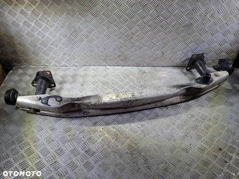 WZMOCNIENIE ZDERZAKA PRZÓD AUDI A4 B7 - 1