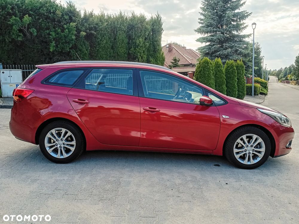 Kia Ceed 1.4 CVVT Dream Team Edition - 5
