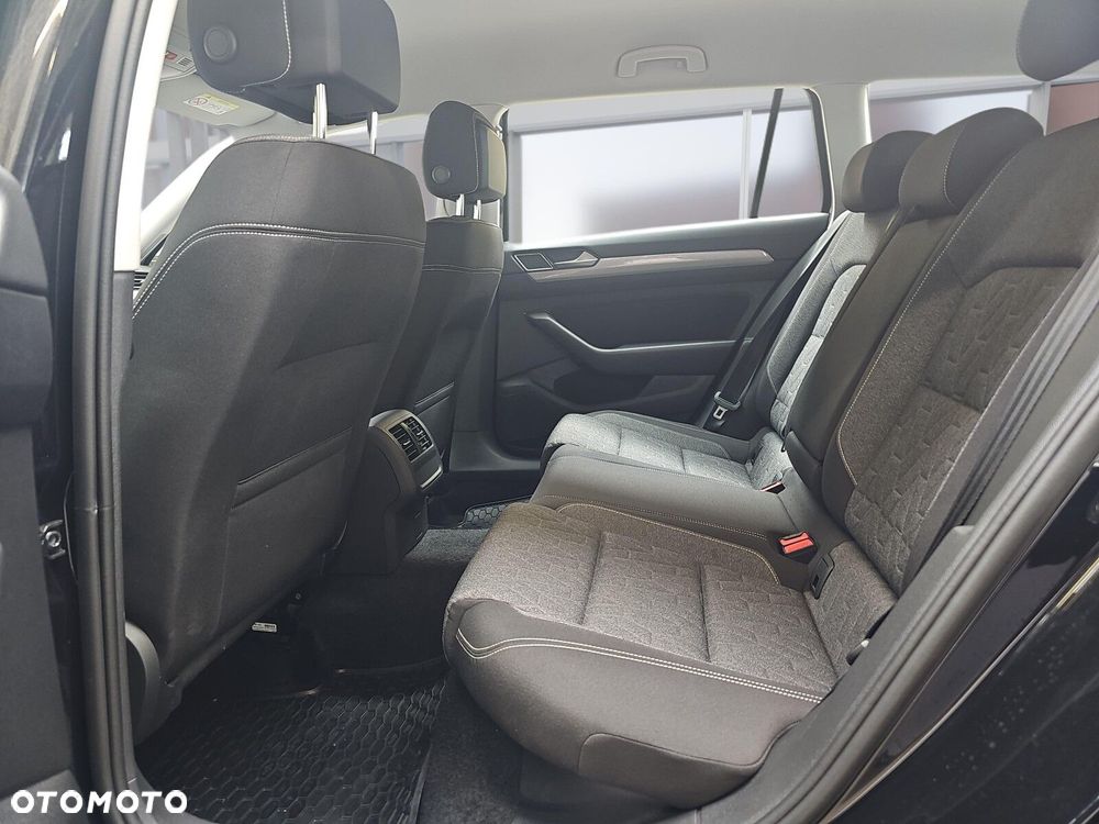 Volkswagen Passat Variant 1.5 TSI EVO Business DSG - 10