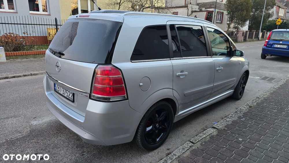 Opel Zafira 1.9 CDTI Sport - 4