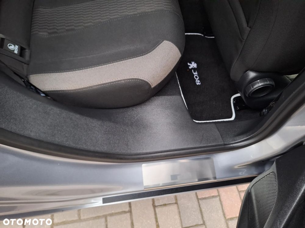 Peugeot 308 BlueHDi 120 Stop & Start Allure - 30