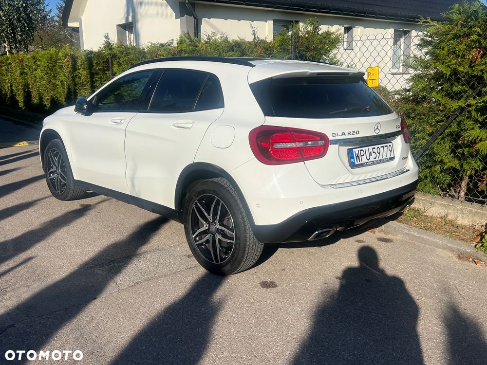 Mercedes-Benz Gla 2015 photo 4