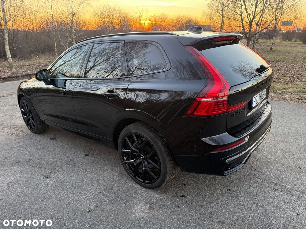 Volvo XC 60 T6 Plug-In Hybrid AWD Ultra Black Edition - 5