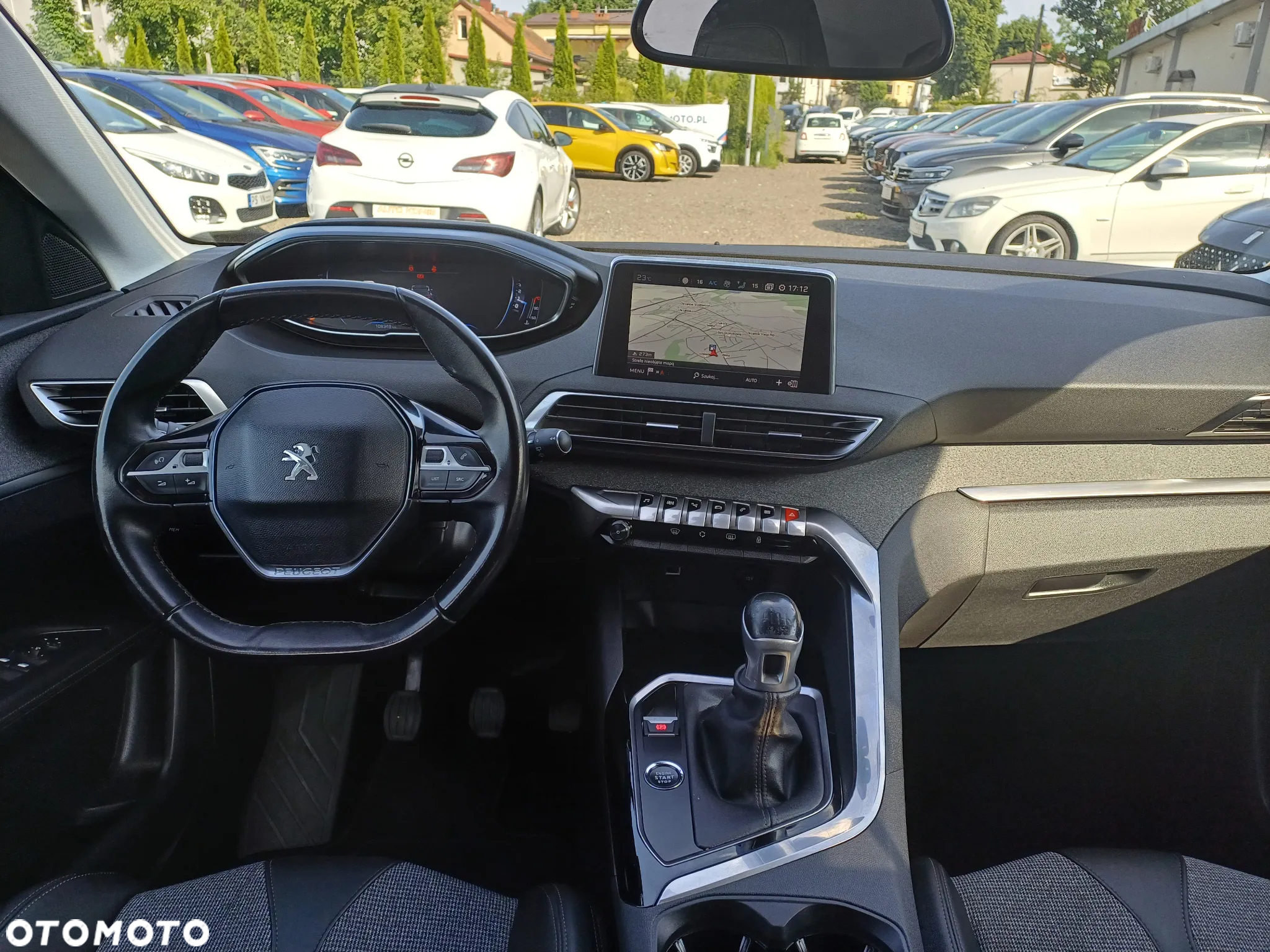Peugeot 3008 1.2 PureTech Allure S&S - 20