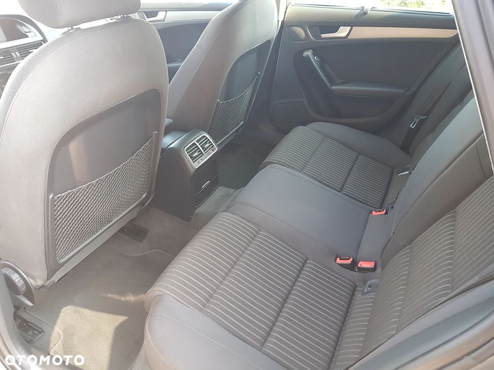 Audi A4 Avant 2.0 TDI DPF quattro Attraction - 18