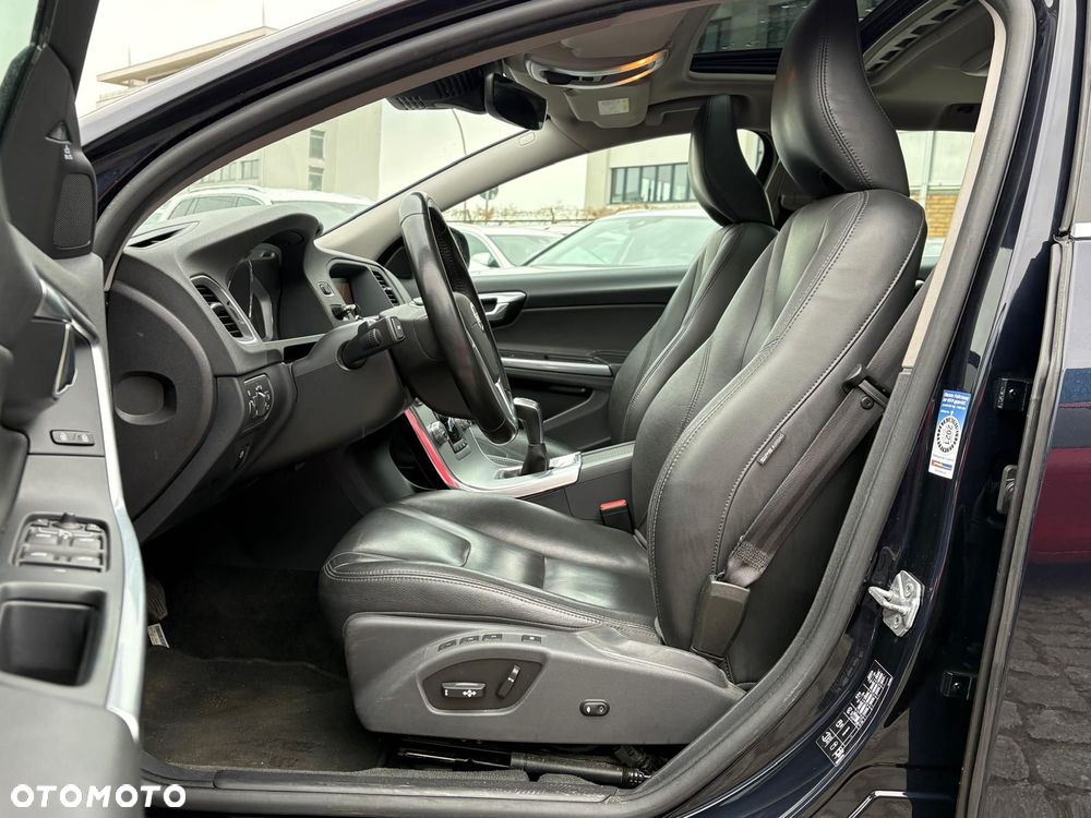 Volvo V60 D3 Summum - 7