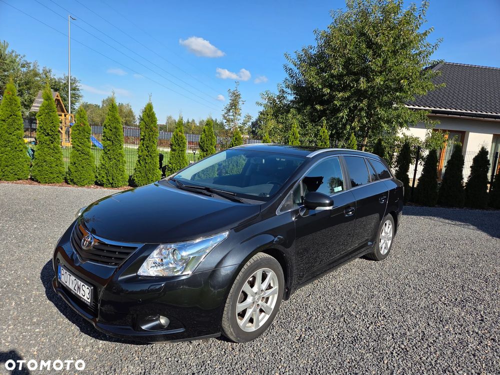 Toyota Avensis 1.8 Premium - 1