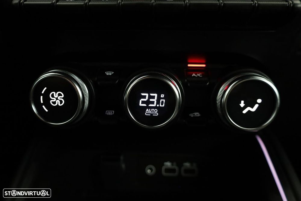 Renault Clio 1.0 TCe Techno - 12