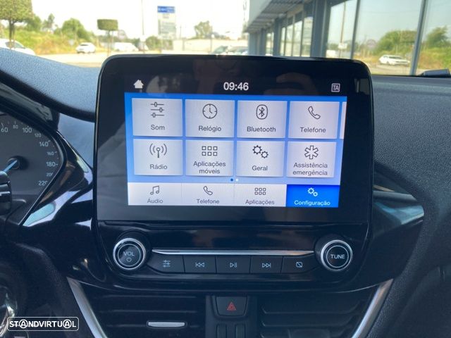 Ford Fiesta 1.0 EcoBoost S&S TITANIUM - 19