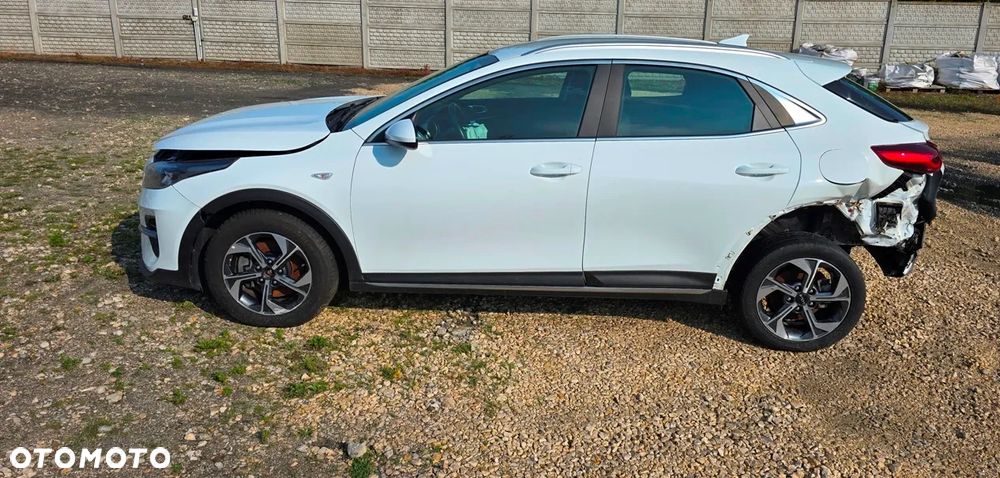 Kia XCeed 1.0 T-GDI L Business Line - 3