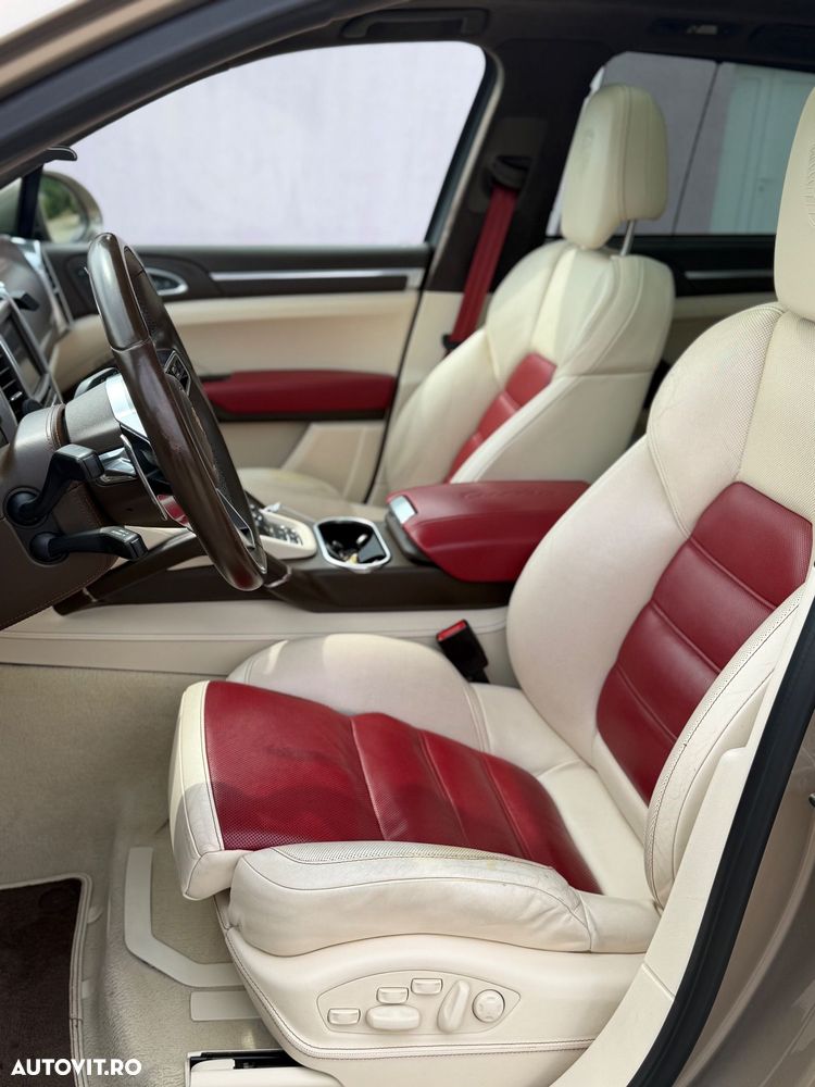 Porsche Cayenne - 9