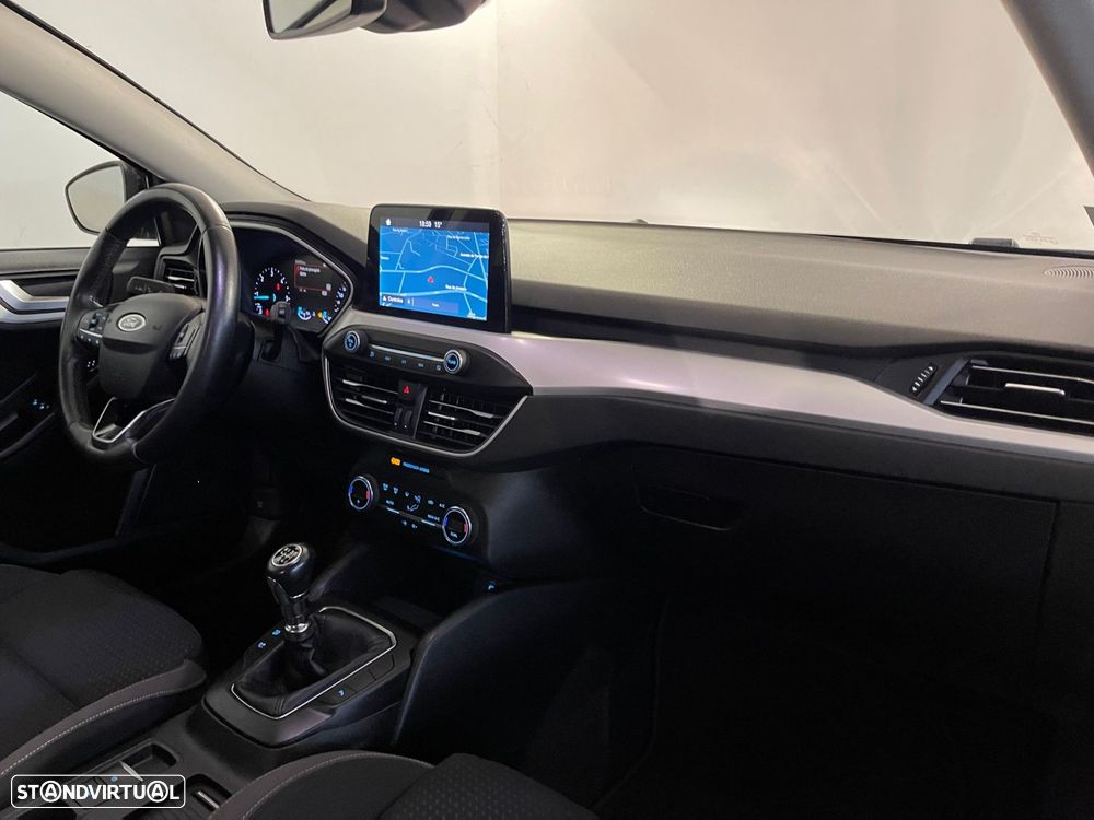Ford Focus SW 1.5 TDCi EcoBlue Connected - 11