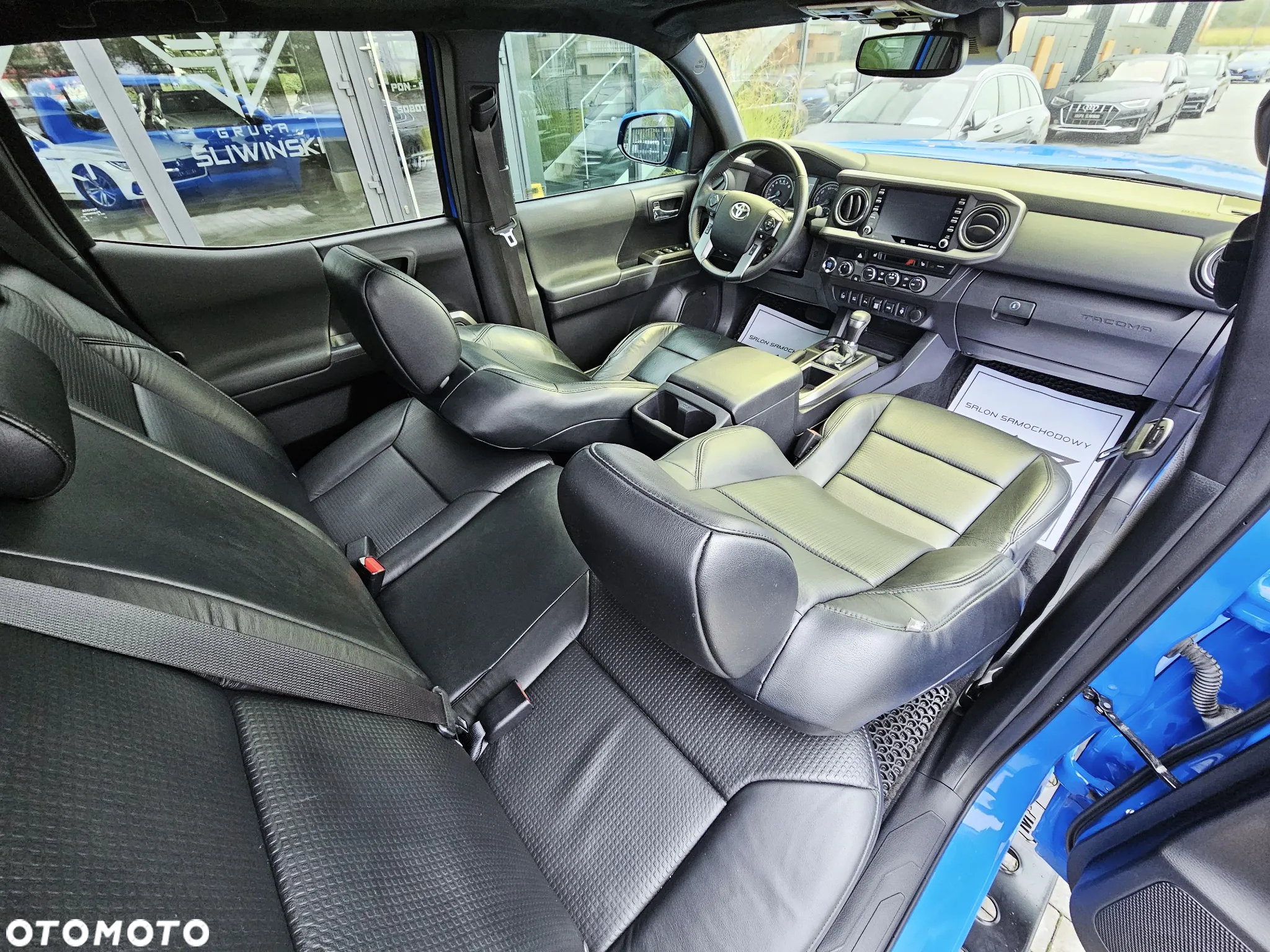 Toyota Tacoma - 23