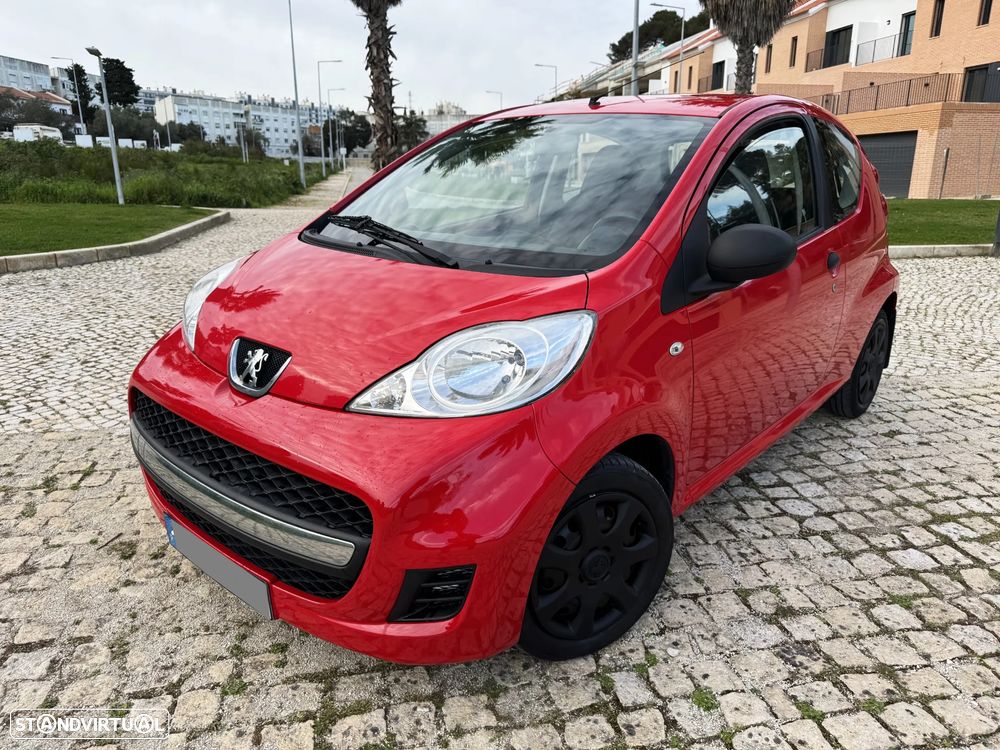 Peugeot 107 1.0 Petit Filou - 1