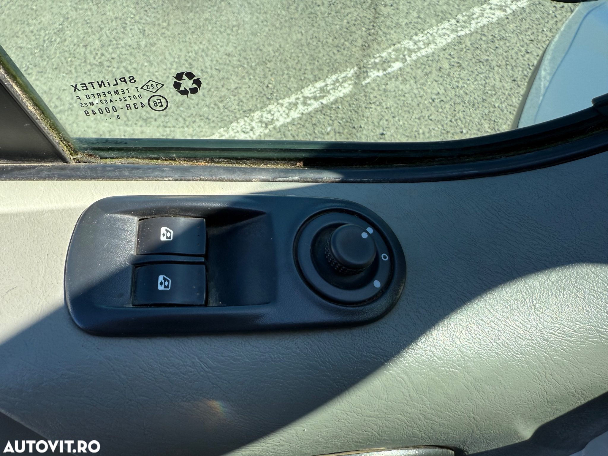 Opel Vivaro - 14