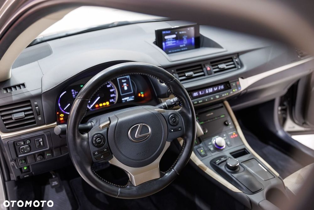 Lexus CT - 34