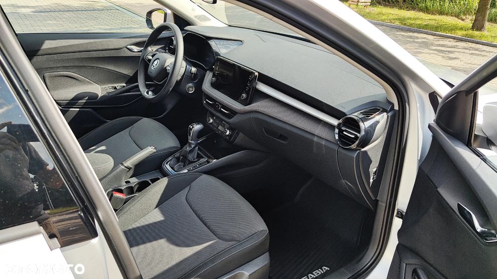 Skoda Fabia 1.0 TSI Essence DSG - 26