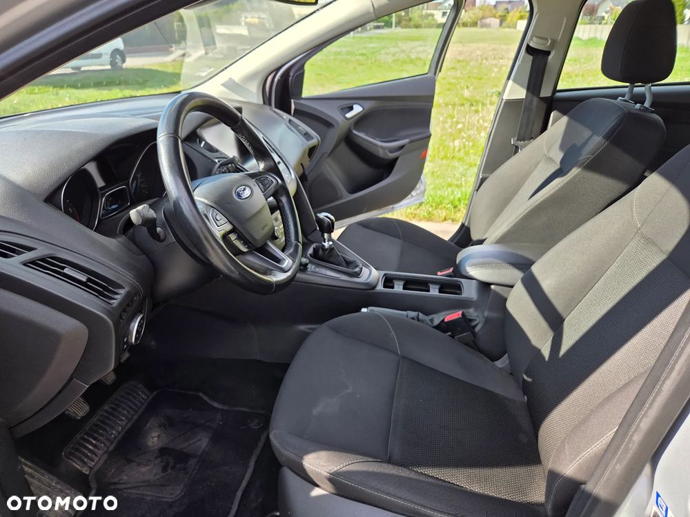 Ford Focus - 15