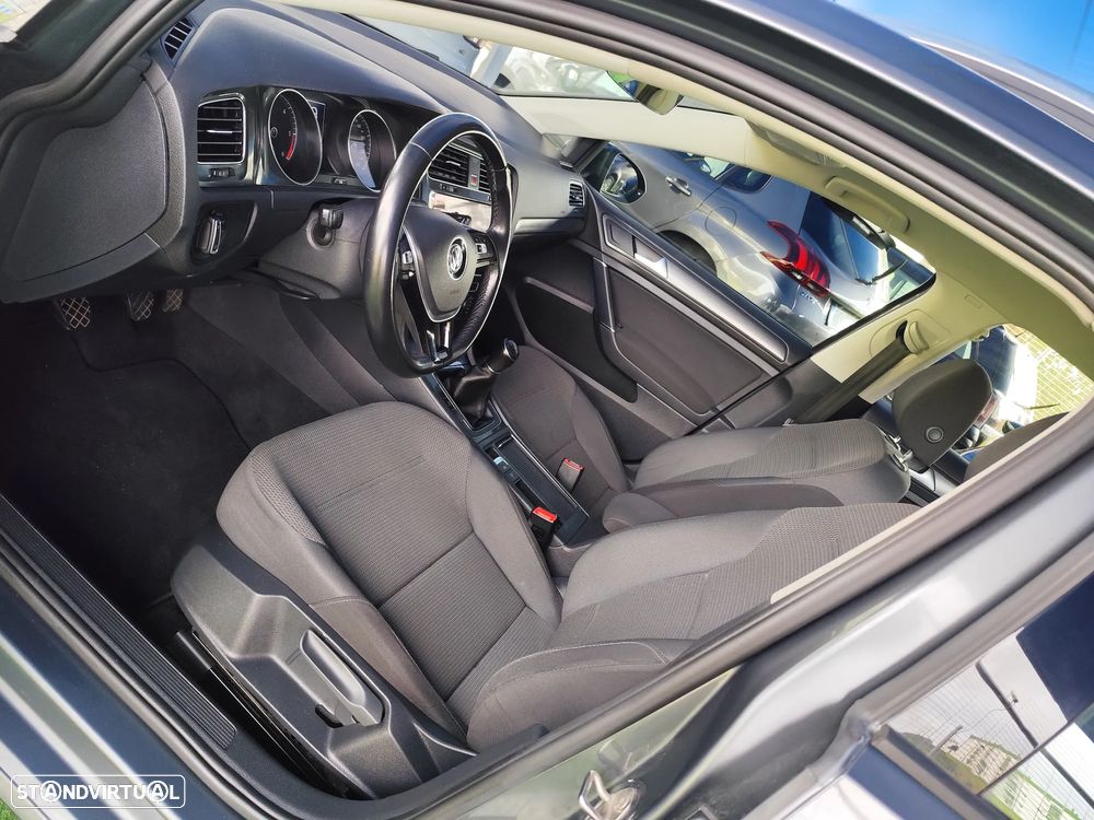 VW Golf Variant 1.6 TDi Confortline - 20