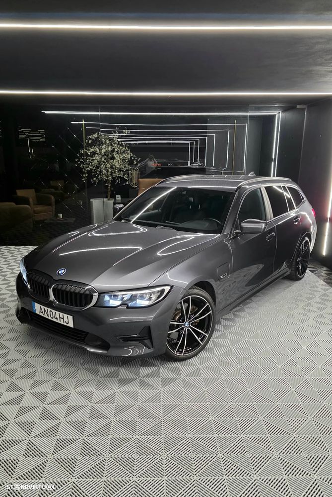 BMW 320 e Aut. Sport Line - 4