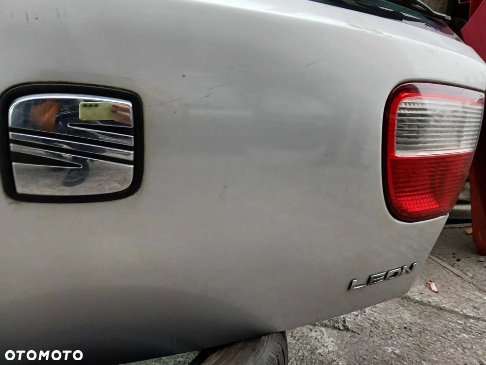 Seat Leon  Klapa bagażnika - 5