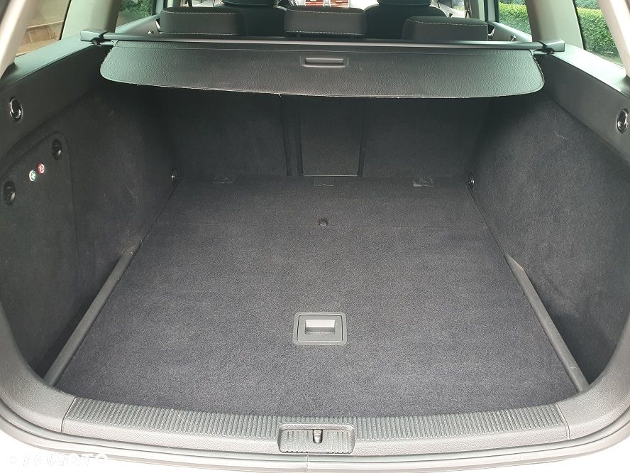 Volkswagen Golf 1.6 TDI DPF BlueMotion Technology MATCH - 19