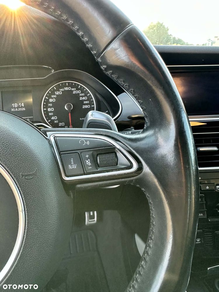 Audi A4 Limousine - 32