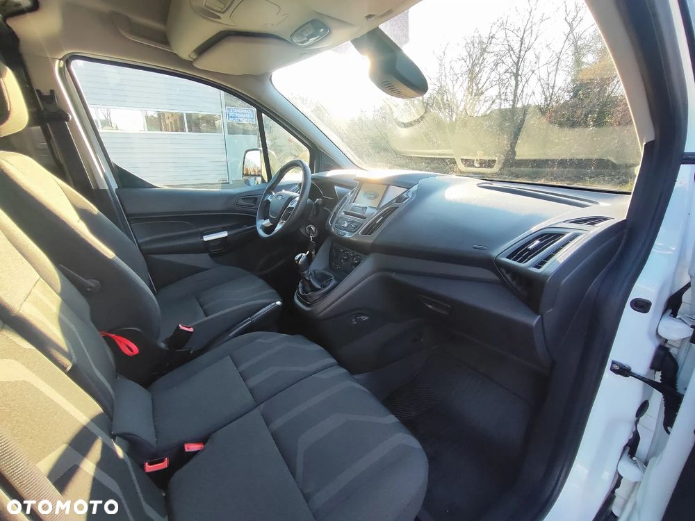 Ford Transit Connect - 13