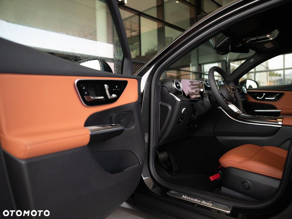 Mercedes-Benz GLC - 9